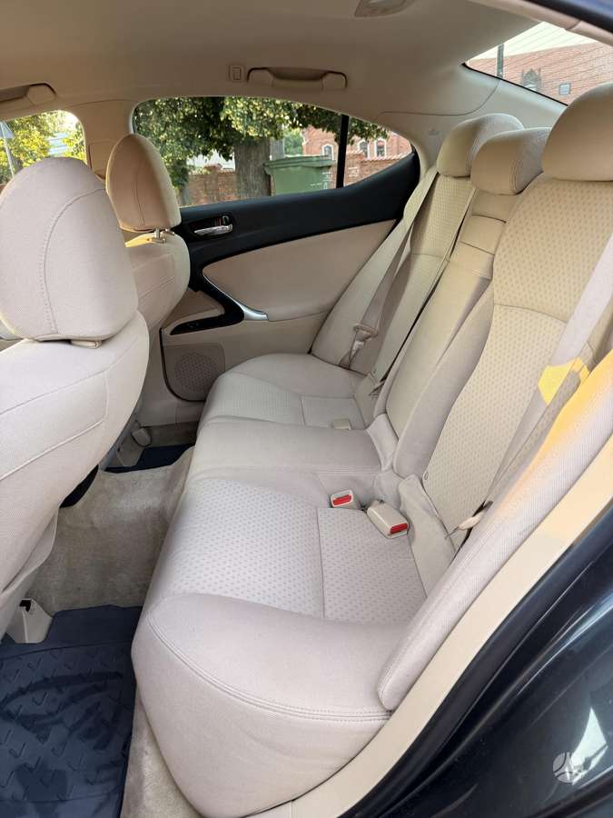 Lexus IS 250, 2.5 l., Седан