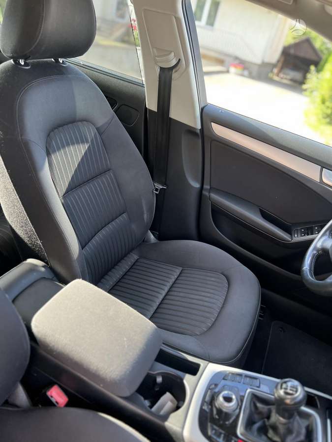 Audi A4, 2.0 l., Седан