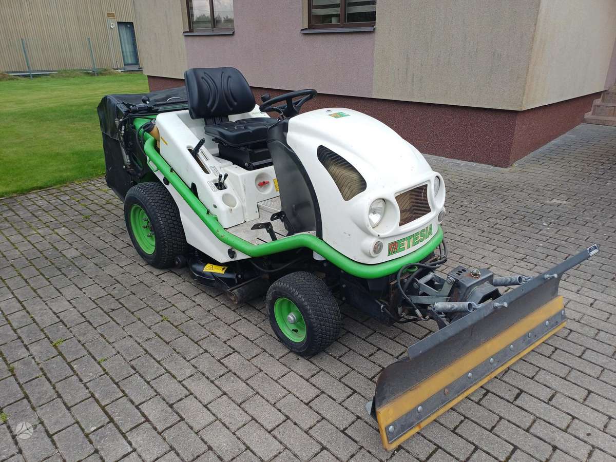 Etesia Hydro 100 Dizel, sodo traktoriai
