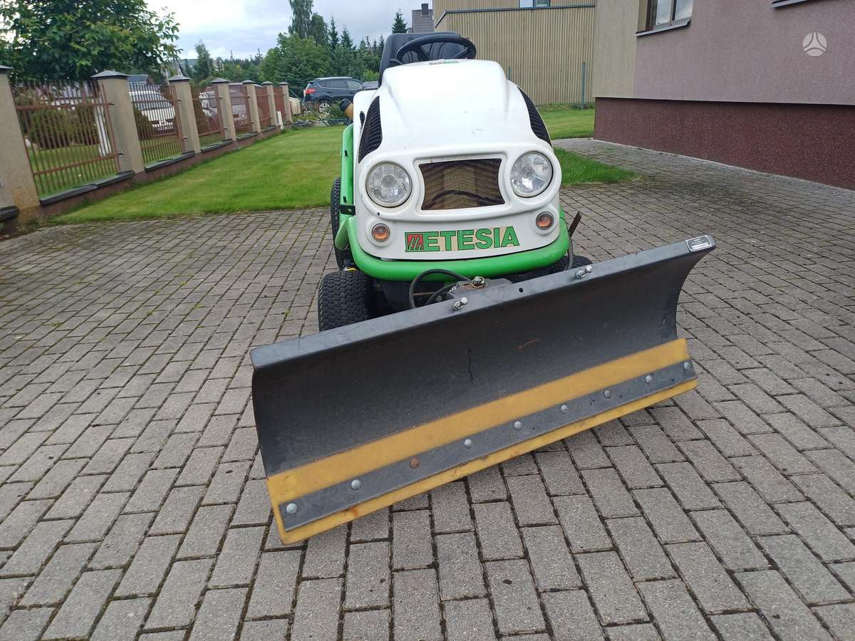 Etesia Hydro 100 Dizel, sodo traktoriai