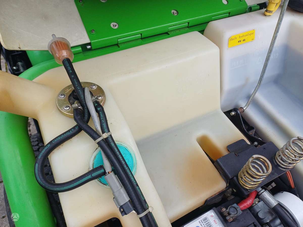 Etesia Hydro 100 Dizel, sodo traktoriai