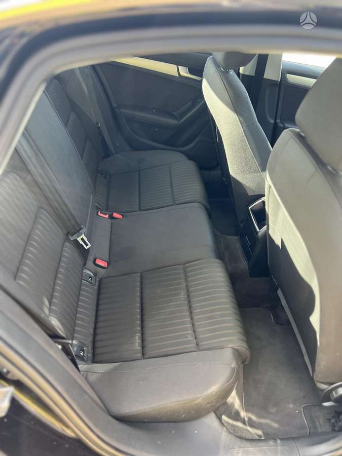 Audi A4, 2.0 l., Седан