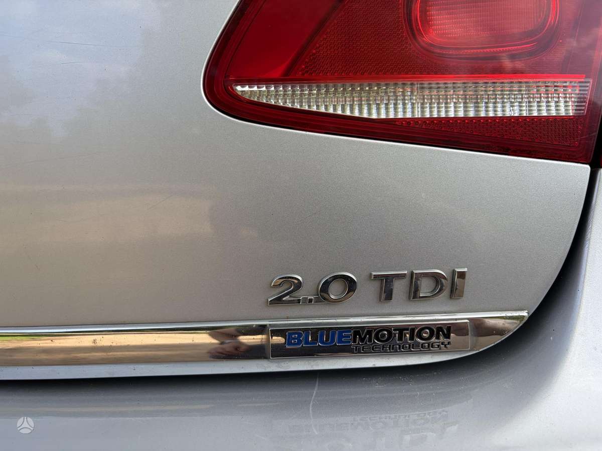 Volkswagen Passat - 10