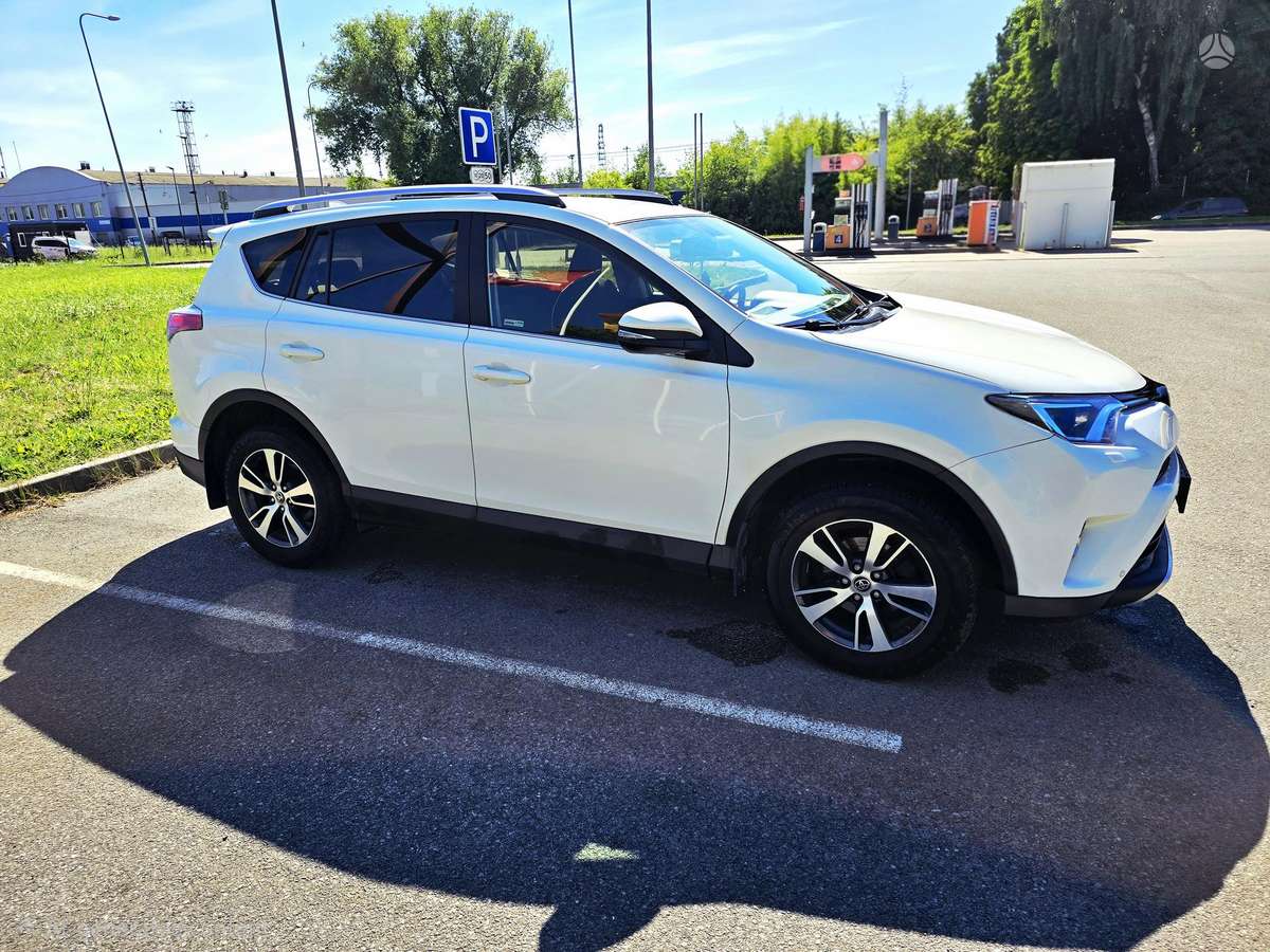 Toyota RAV4 - 3