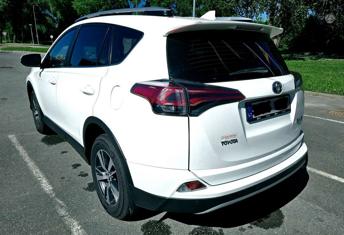 Toyota RAV4 - 5