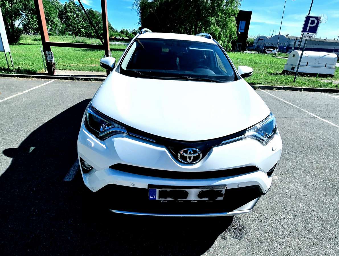 Toyota RAV4 - 6