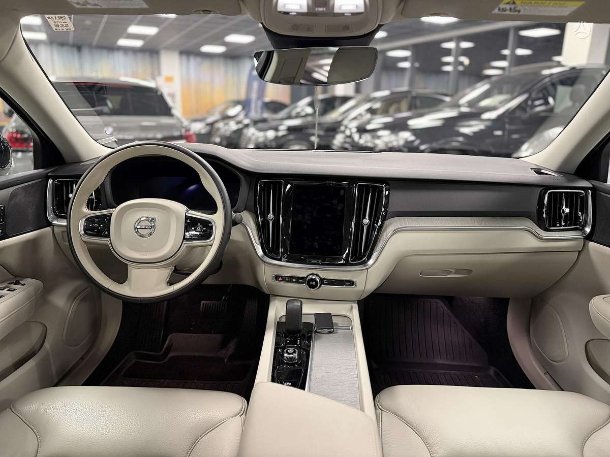 Volvo S60, 2.0 l., Седан