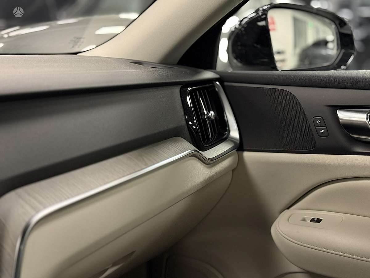 Volvo S60, 2.0 l., Седан