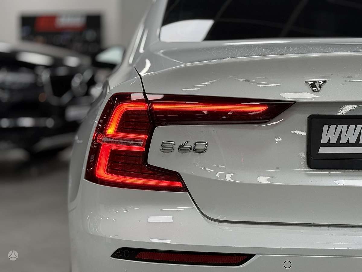 Volvo S60, 2.0 l., Седан