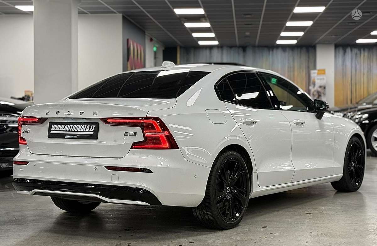 Volvo S60, 2.0 l., Седан