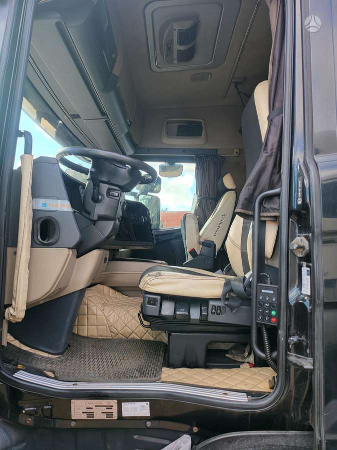 Scania R480LA, 2 спальных места