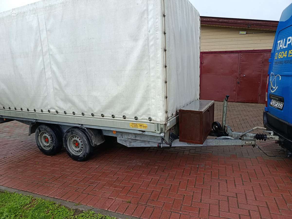 Brenderup, automašīnas piekabes