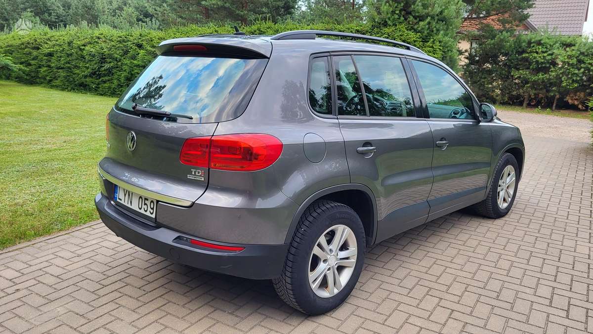 Volkswagen Tiguan - 9