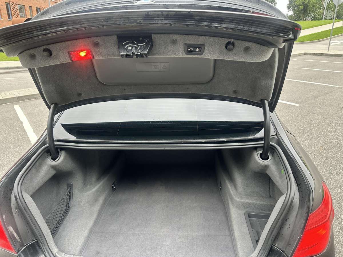 BMW 740, 3.0 l., Седан