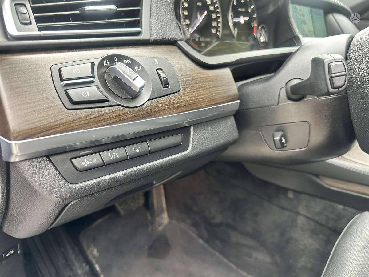 BMW 740, 3.0 l., Седан