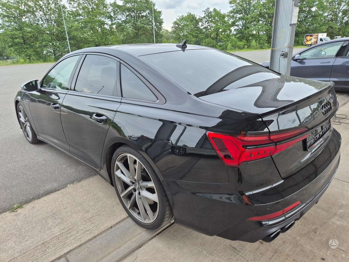 Audi S6, 3.0 l., Седан