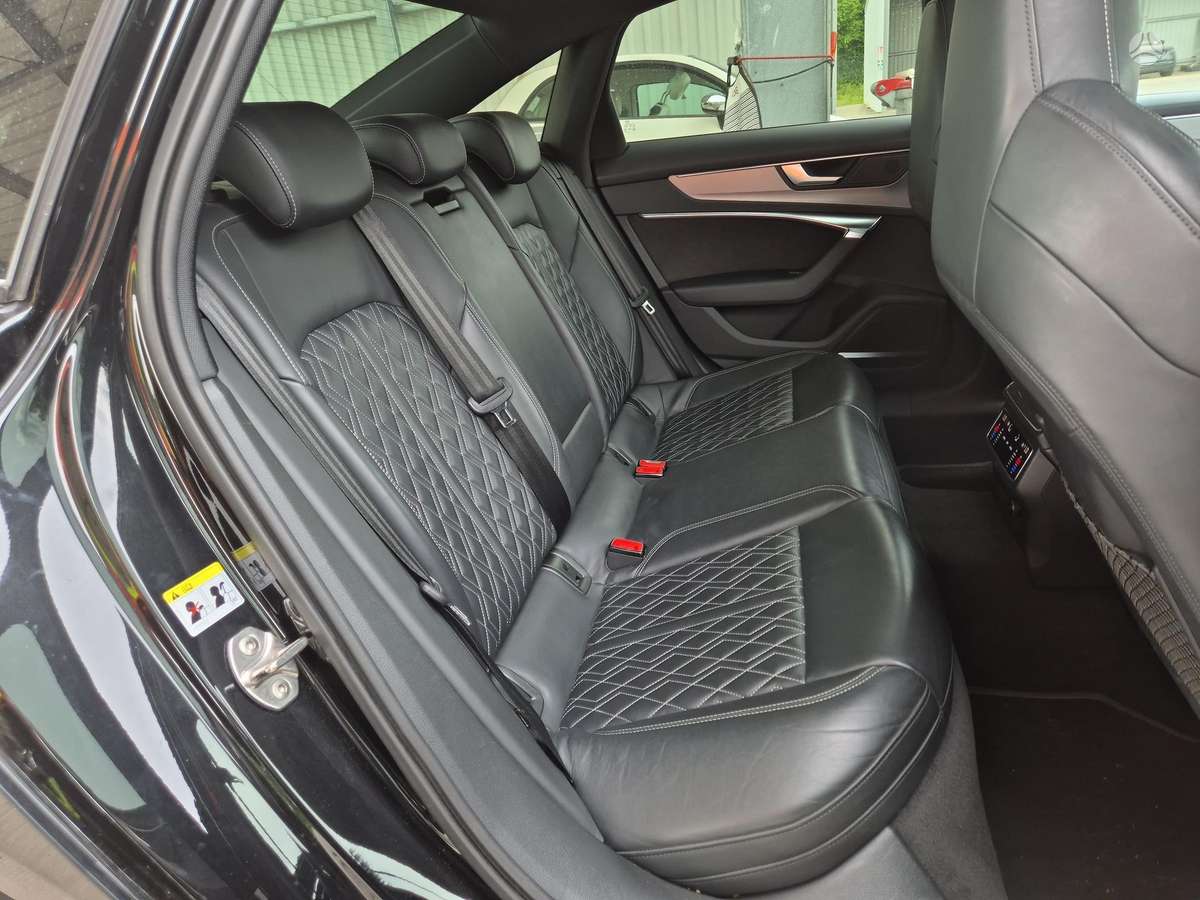 Audi S6, 3.0 l., Седан