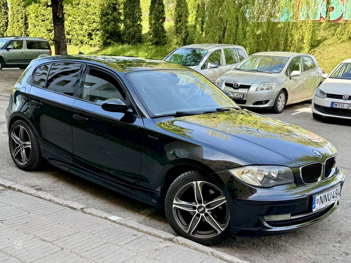 BMW 118, 2.0 l., Хэтчбек