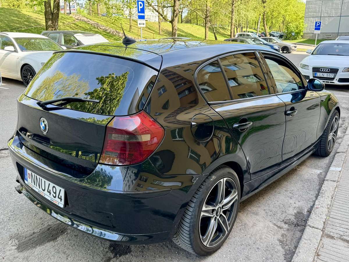 BMW 118, 2.0 l., Хэтчбек