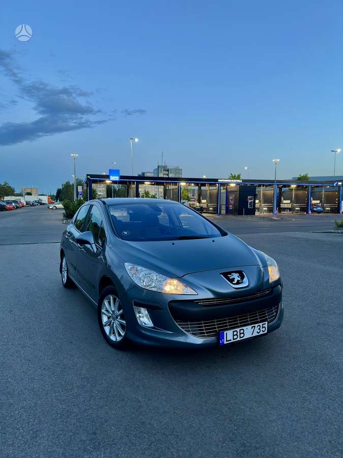 Peugeot 308 - 1