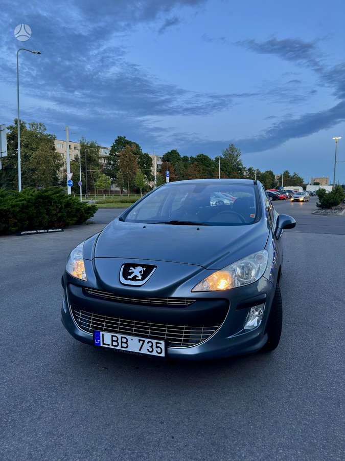 Peugeot 308 - 8