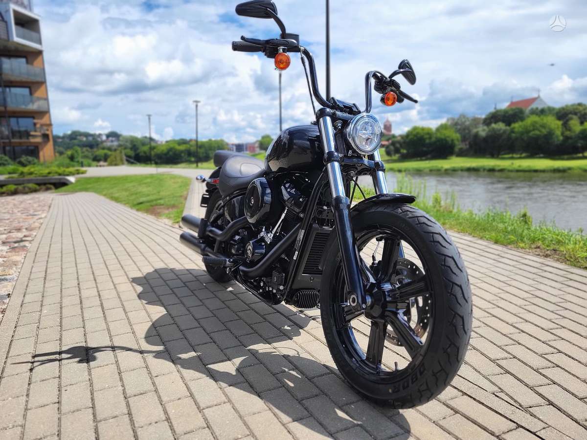 Harley-Davidson FXST, touring / sport touring