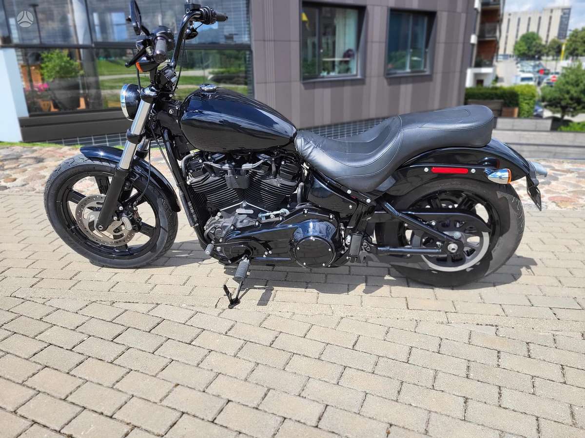 Harley-Davidson FXST, touring / sport touring