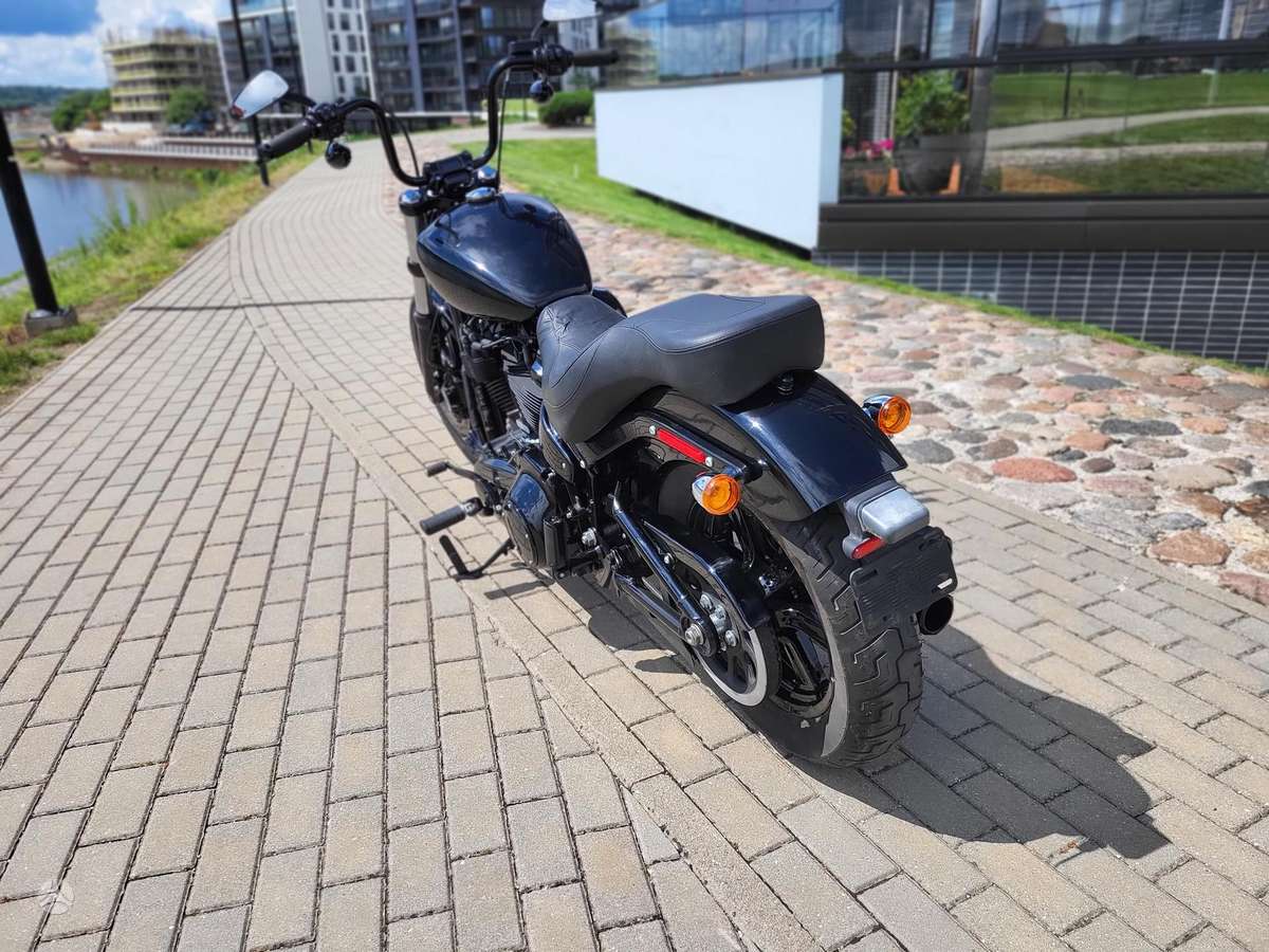 Harley-Davidson FXST, touring / sport touring