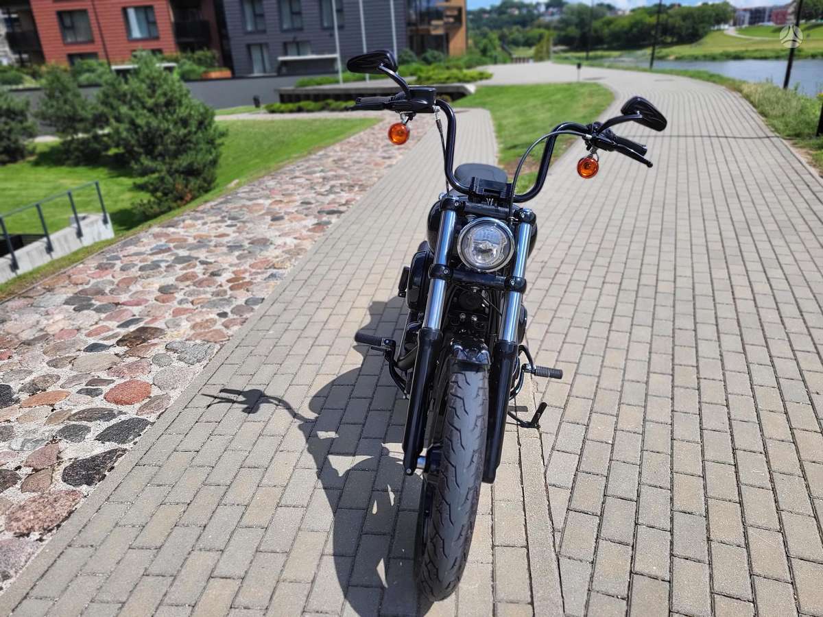 Harley-Davidson FXST, touring / sport touring