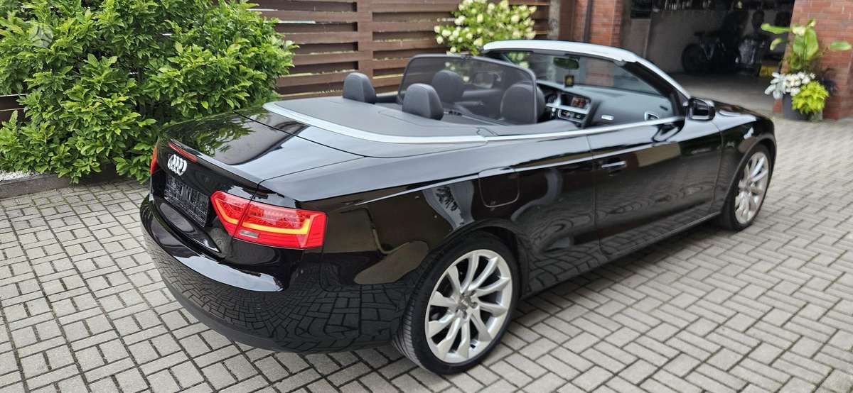 Audi A5, 2.0 l., kabrioletas