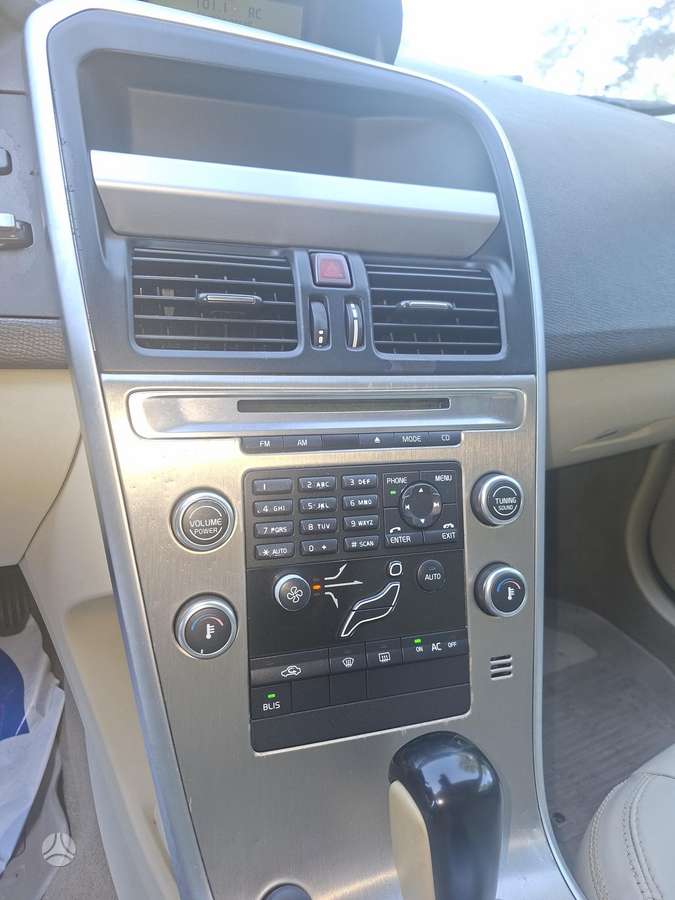 Volvo XC60, 3.2 l., Минивэн