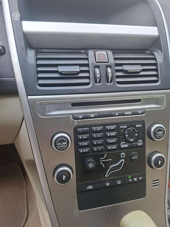 Volvo XC60 - 8