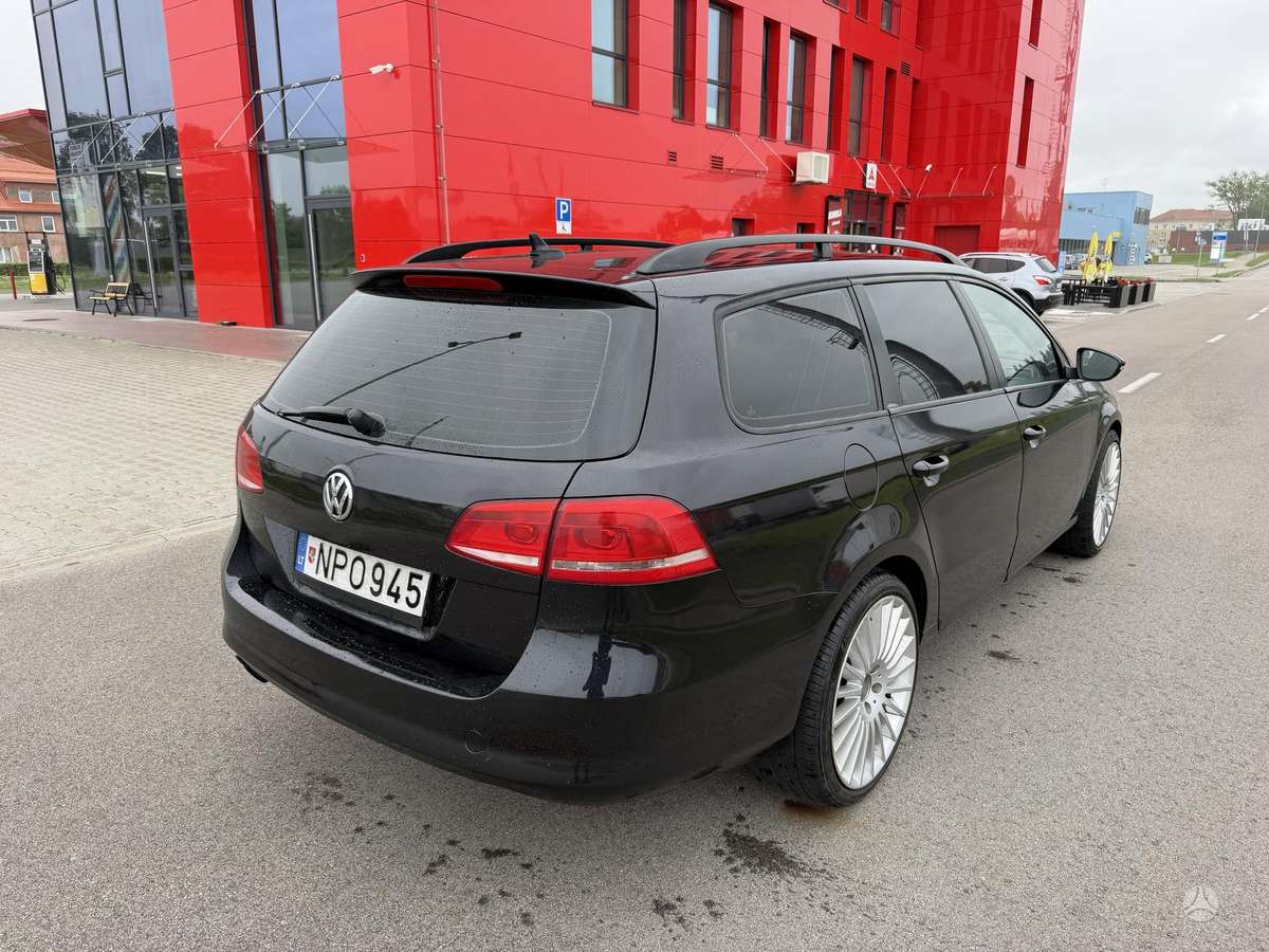 Volkswagen Passat - 4