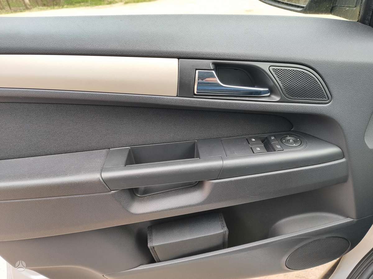 Opel Zafira, 2.2 l., Минивэн