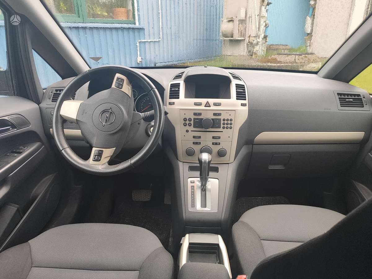 Opel Zafira, 2.2 l., Минивэн