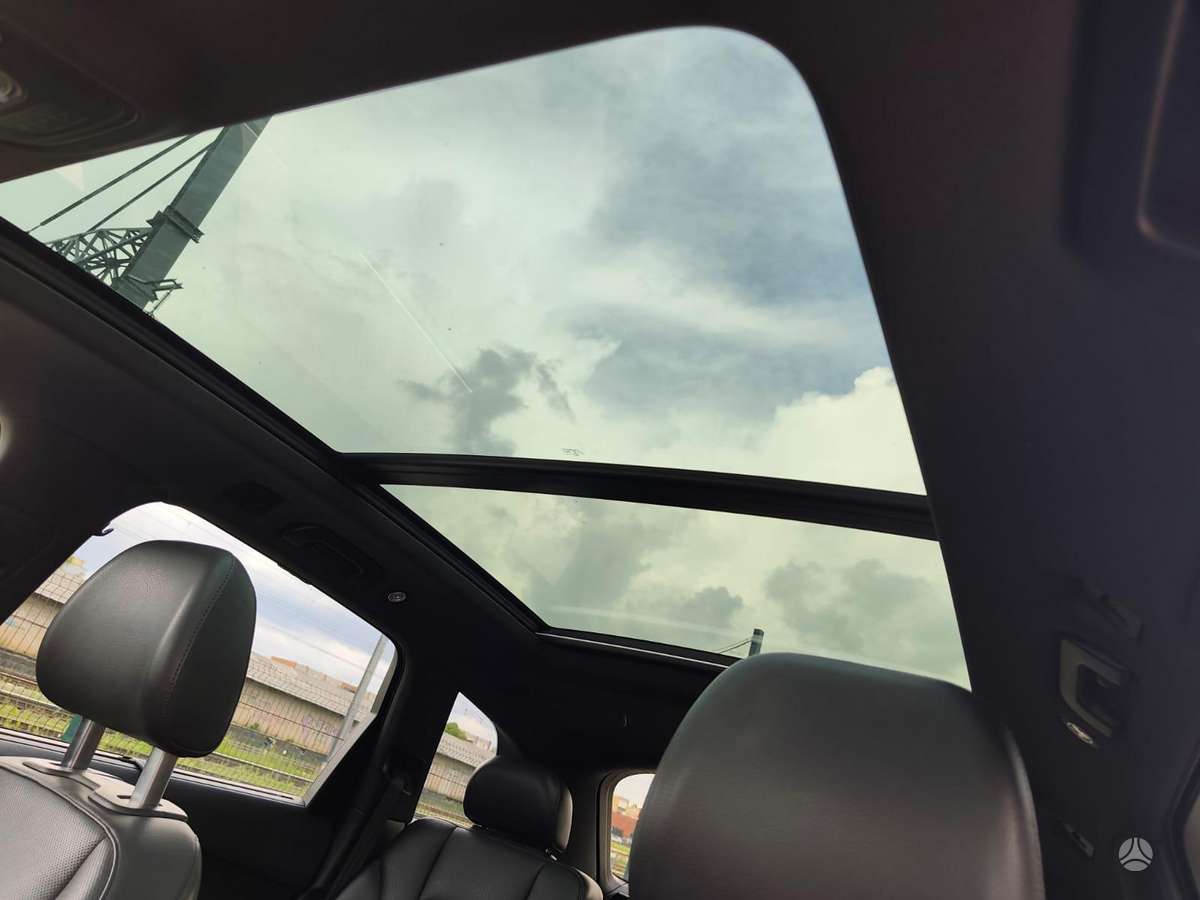 Audi Q7, 3.0 l., off-road / crossover