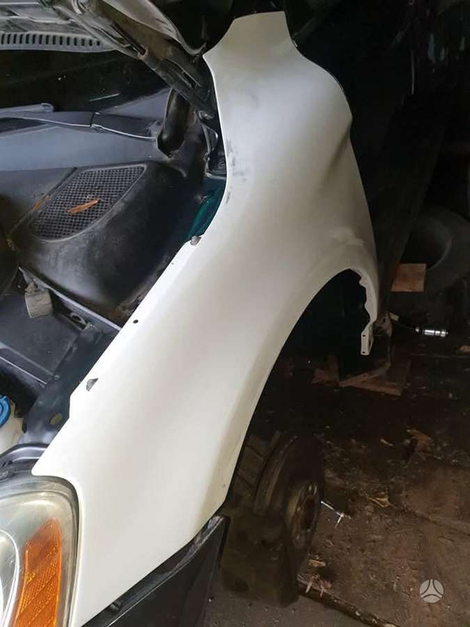 Volvo XC60 spārni