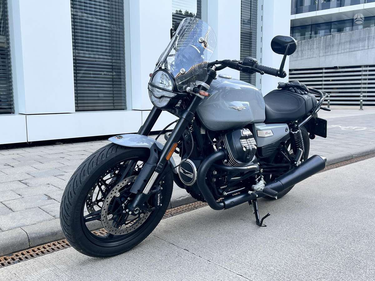 Moto Guzzi V7 850cc, street / classic