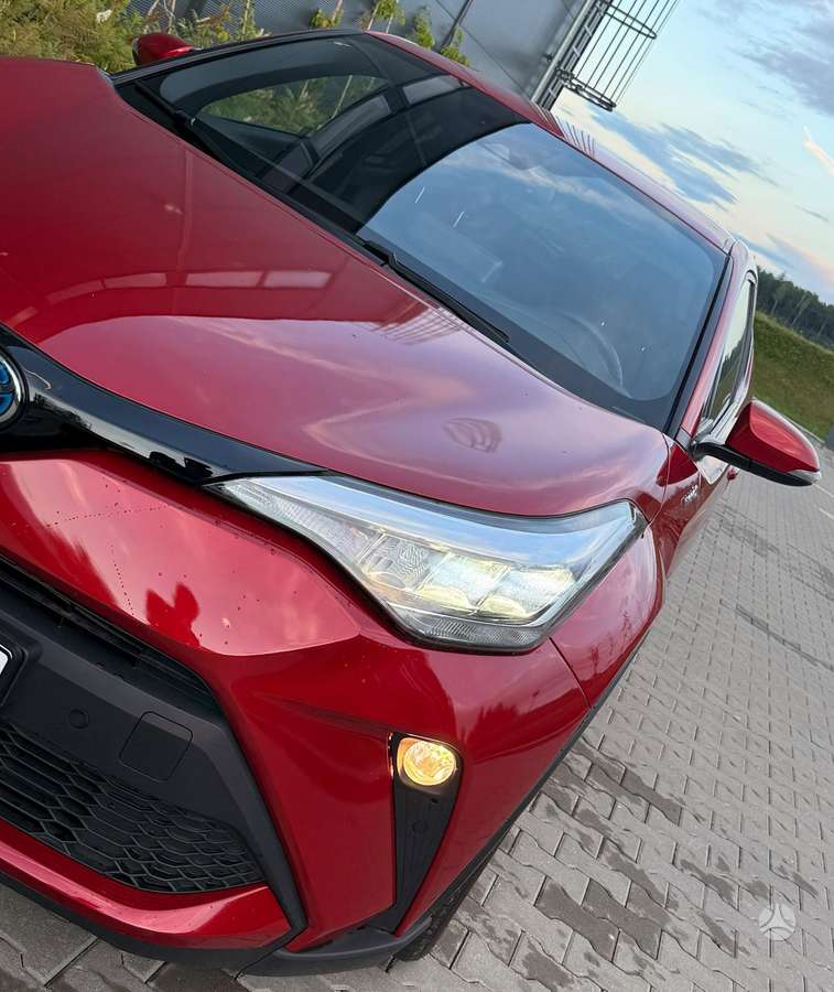 Toyota C-HR - 4