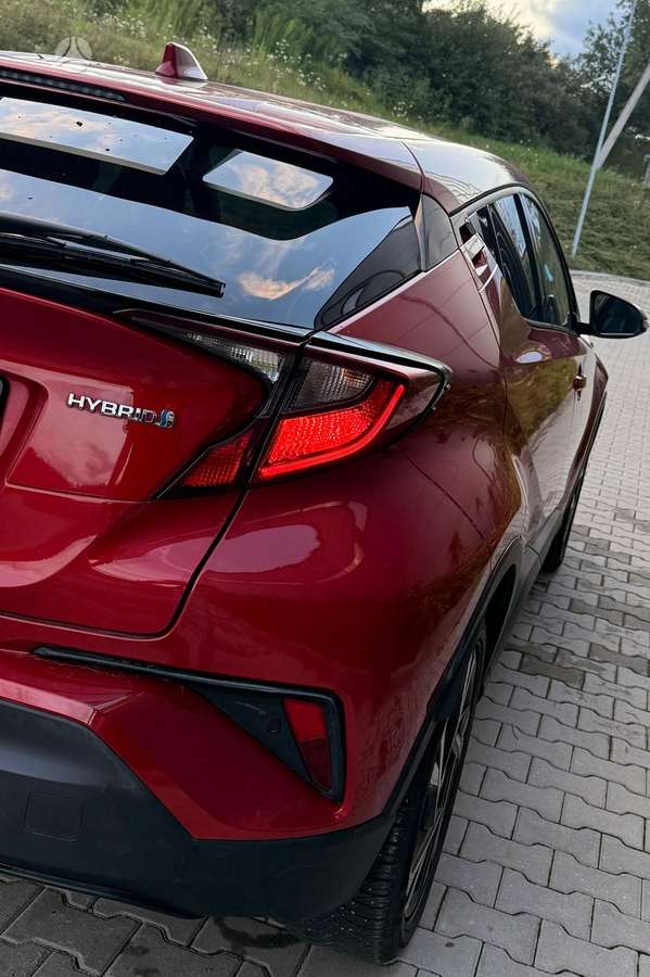 Toyota C-HR - 9