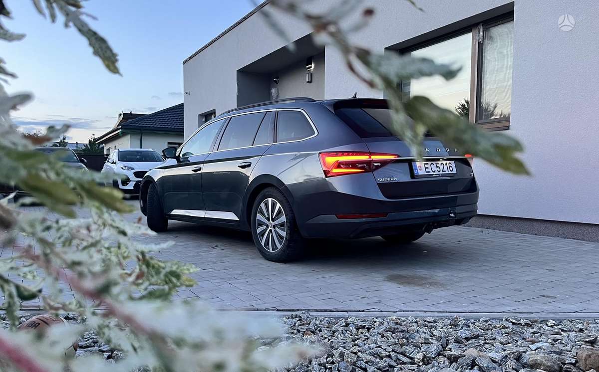 Škoda Superb - 4
