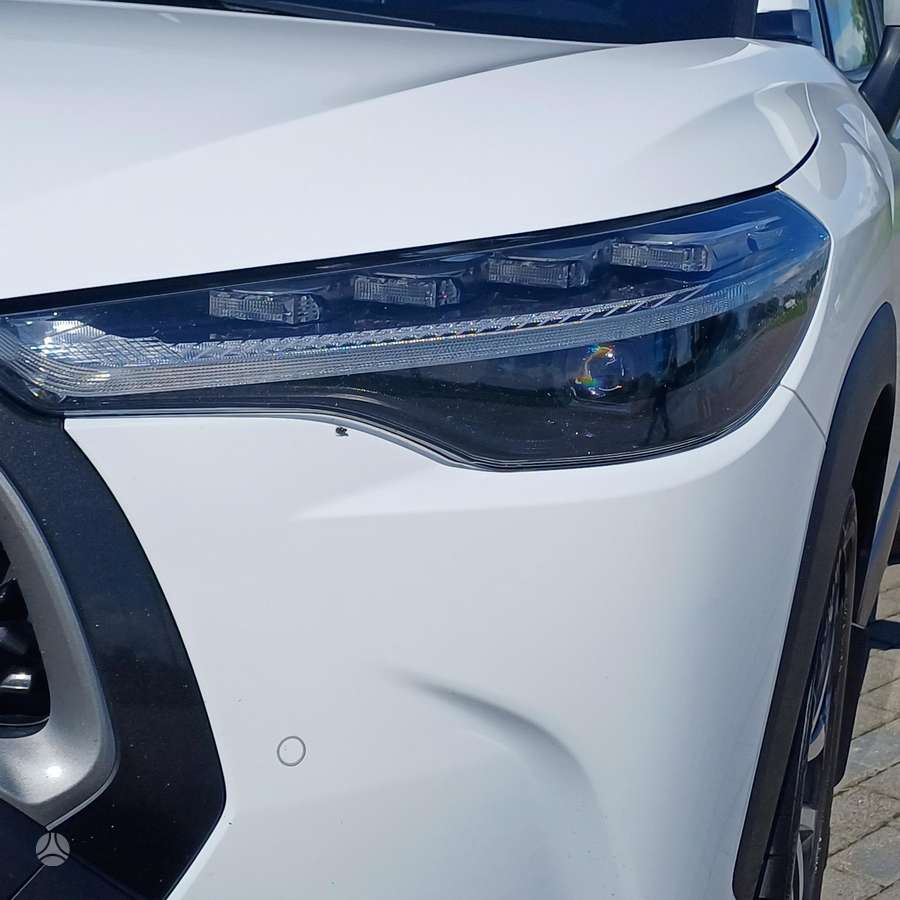 Toyota Corolla Cross - 8