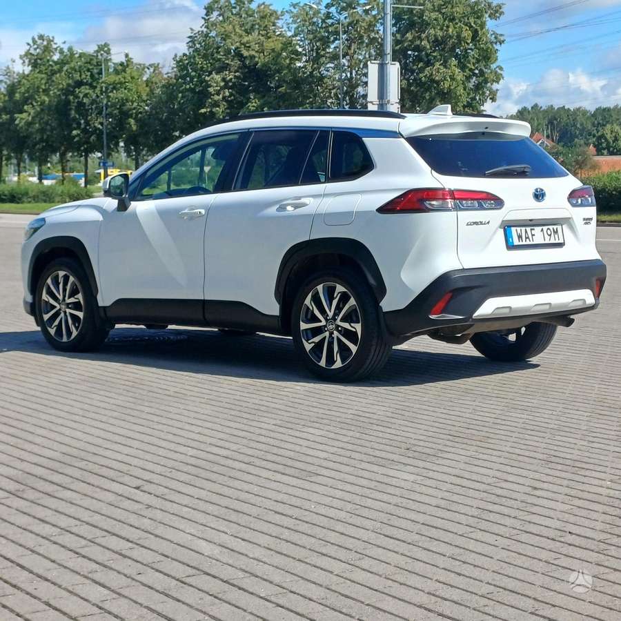 Toyota Corolla Cross - 9