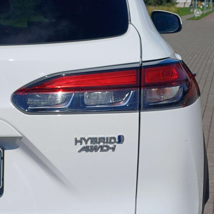 Toyota Corolla Cross - 12