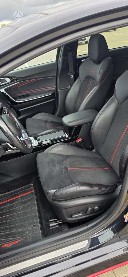Kia ProCeed, 1.6 l., hatchback