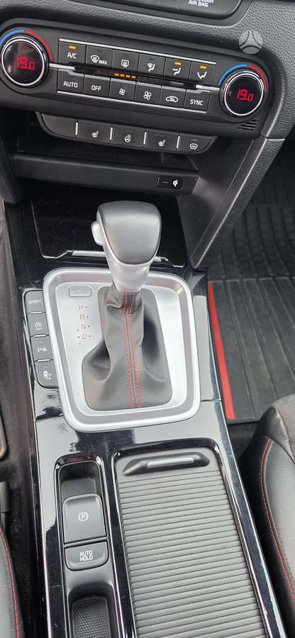 Kia ProCeed, 1.6 l., Хэтчбек