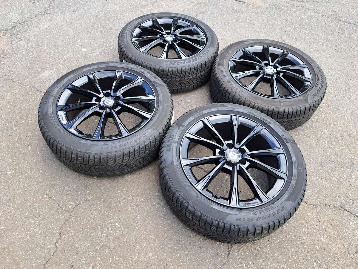 Volvo Xc40 2023', light alloy, R19