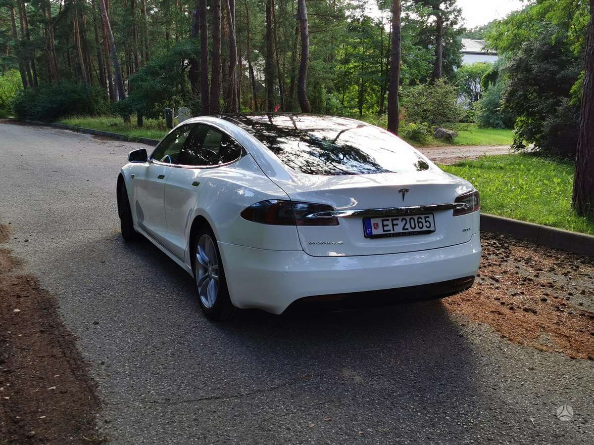 Tesla Model S, 90 kWh, hečbekas