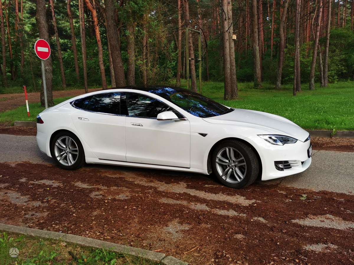 Tesla Model S, 90 kWh, hečbekas