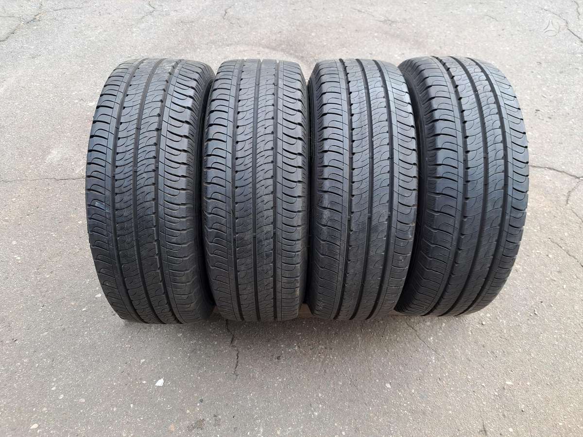 Goodyear EfficientGrip, summer 215/65 R16